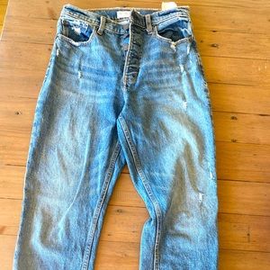 Abercrombie the mom high rise jean